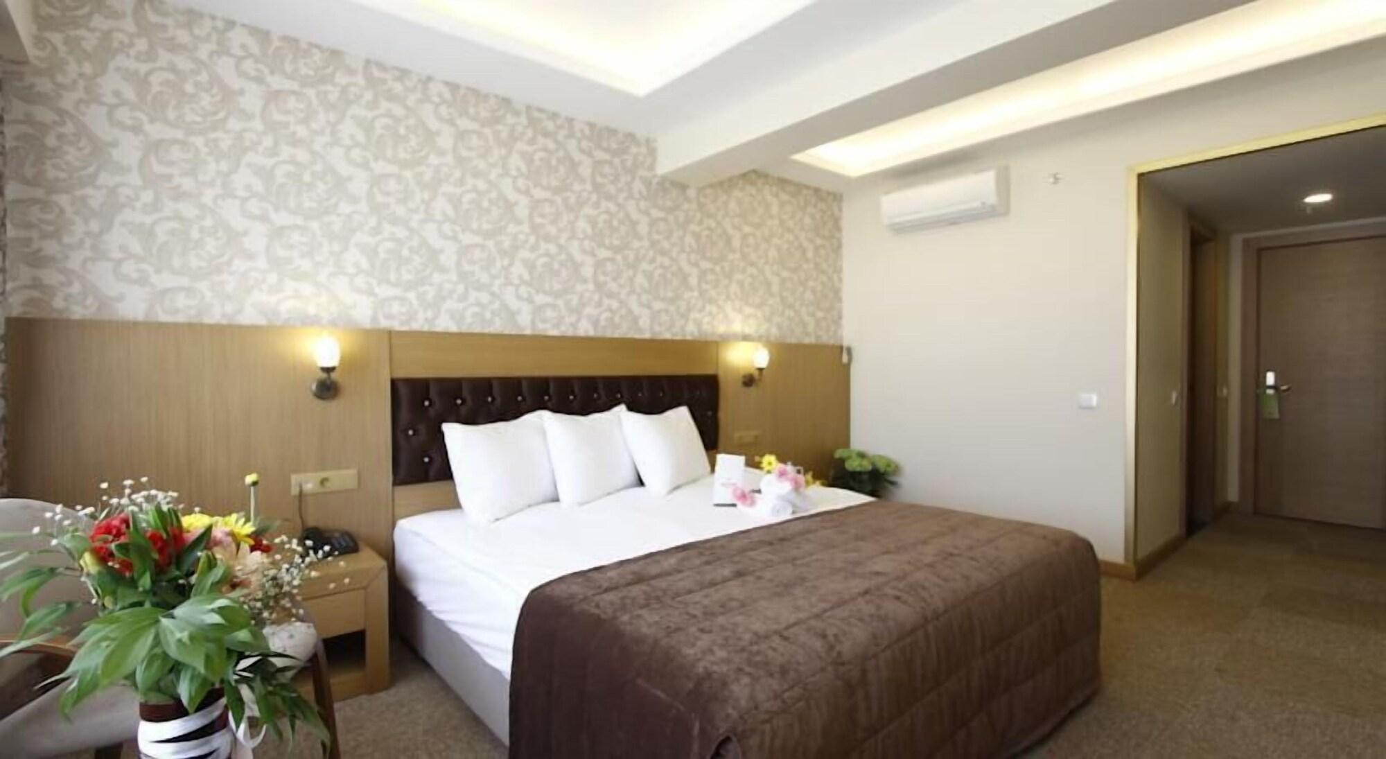 Soylu Hotel โบลู ภายนอก รูปภาพ