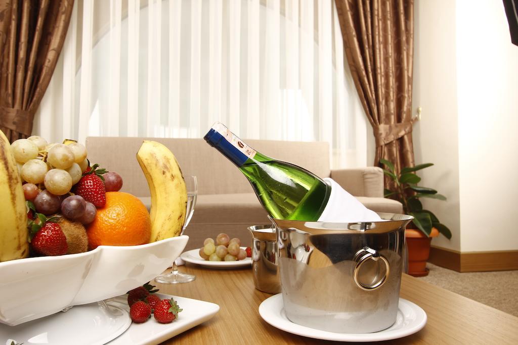 Soylu Hotel โบลู ภายนอก รูปภาพ